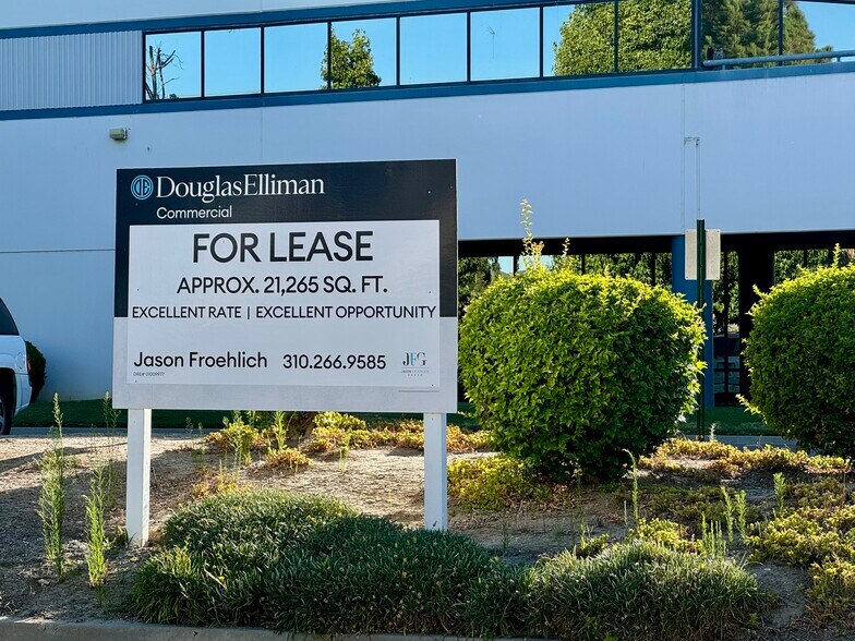 More Photos Of 2255 Union Pl, Simi Valley Distribution For Lease