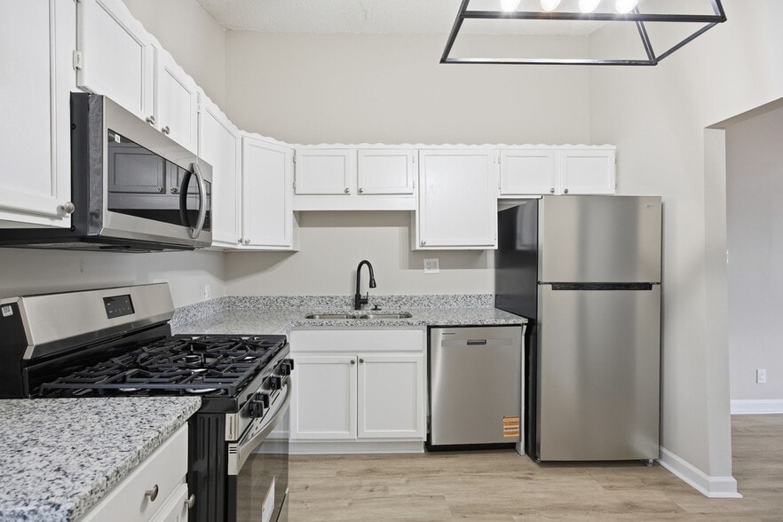 More Photos Of 1651 Donna Lynn Dr, Smyrna Office For Sale
