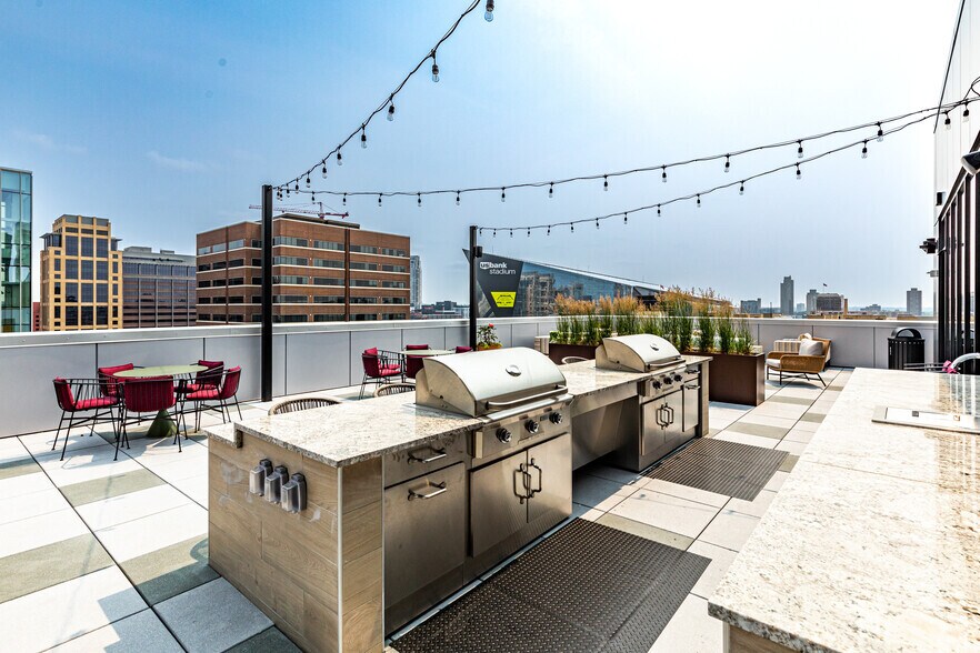 More Photos Of 650 Portland Ave S, Minneapolis Apartments For Lease