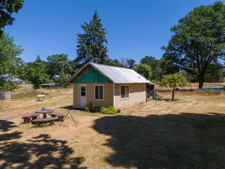 More Photos Of 941 N 2nd St, Jefferson Land For Sale