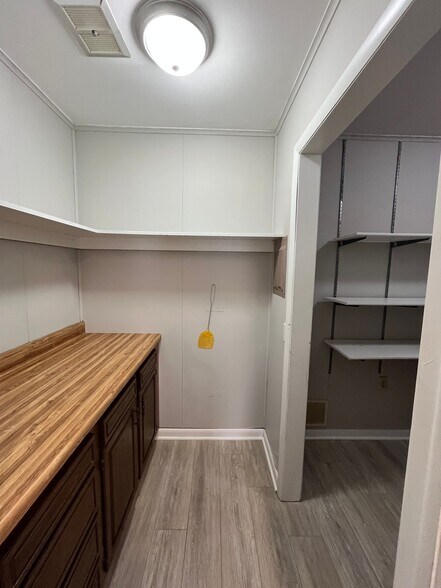 More Photos Of 5075 Lincoln Way E, Fayetteville Apartments For Lease