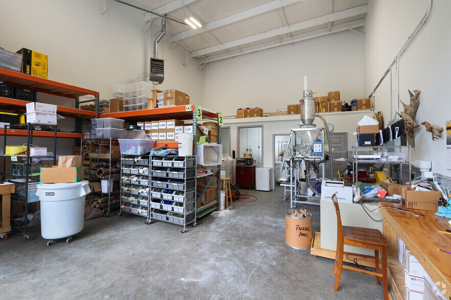 More Photos Of 27 Kondelin Rd, Gloucester Warehouse For Sale