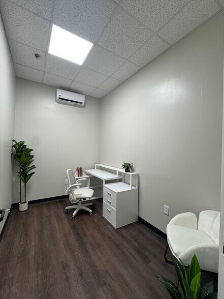 More Photos Of 2941 Broadway Bend Dr, Pearland Office For Lease