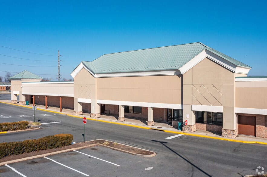 More Photos Of 8025-8125 Sudley Rd, Manassas Unknown For Lease