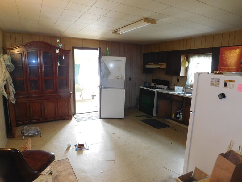 More Photos Of 260 Main St, Wilson Bar For Sale