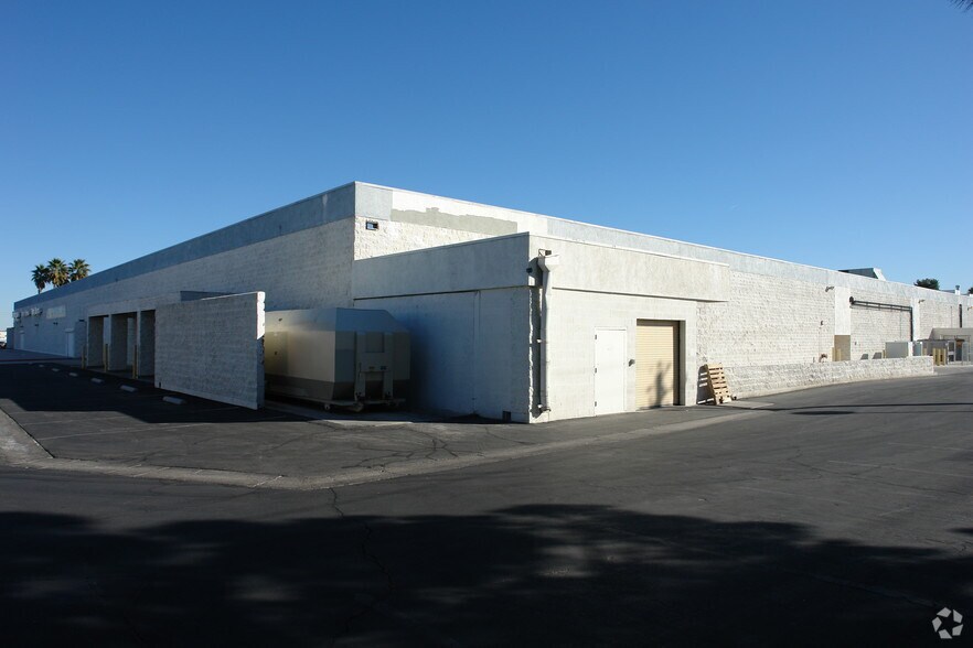 More Photos Of 5959 W Sahara Ave, Las Vegas Freestanding For Lease