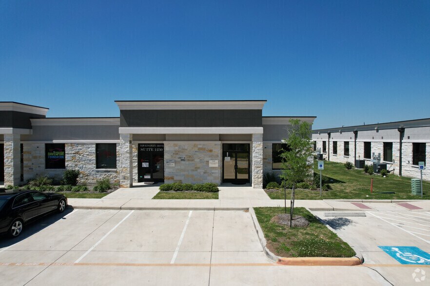 More Photos Of 3129 Kingsley Dr, Pearland Medical For Lease