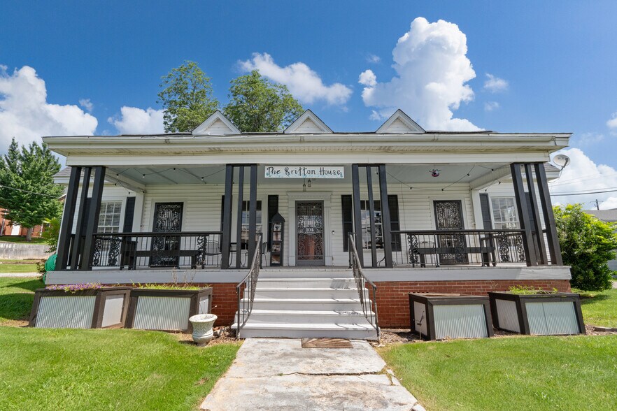 More Photos Of 104 W Broad St, Wedowee Medical For Sale