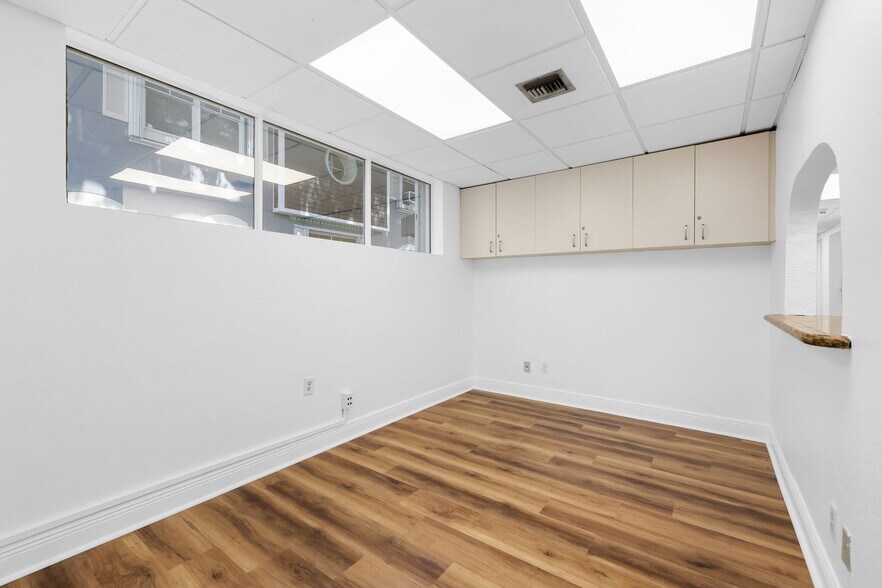More Photos Of 100 SE 15th Ave, Fort Lauderdale Medical For Lease