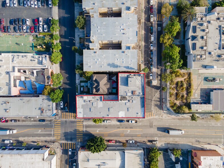More Photos Of 694 S Burlington Ave, Los Angeles Apartments For Sale