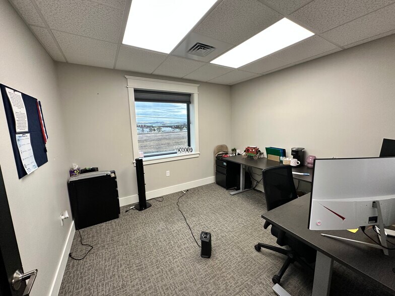 More Photos Of 1450 S 32nd St W, Billings Warehouse For Sale