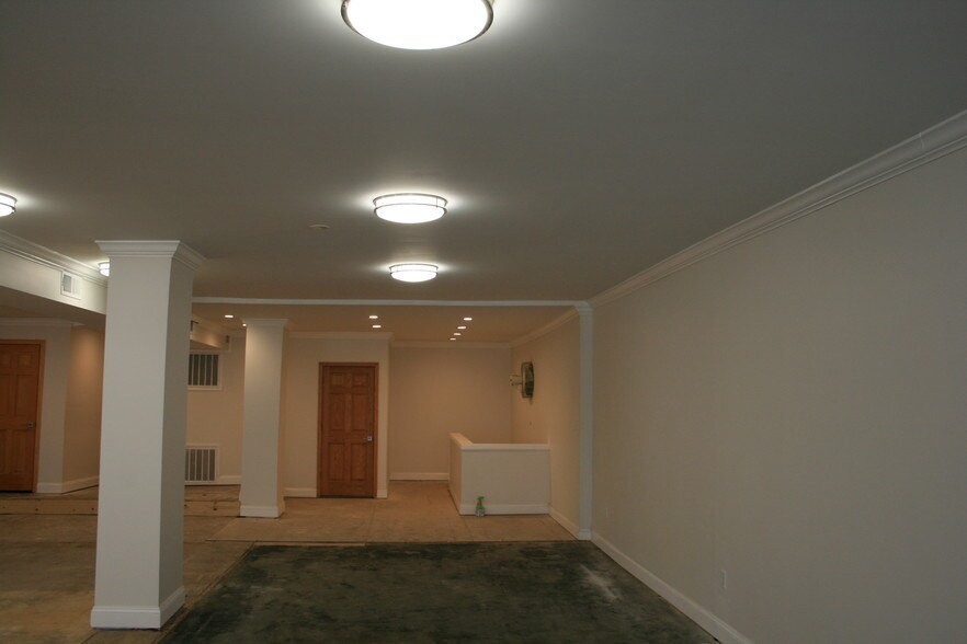 More Photos Of 114 N Howard St, Baltimore Storefront Retail Residential For Sale