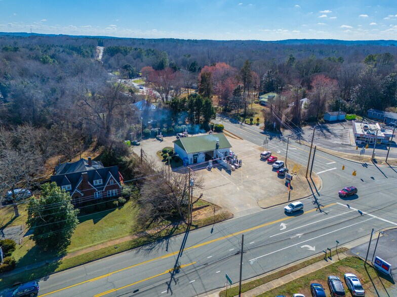 More Photos Of 517 West St, Pittsboro Freestanding For Sale