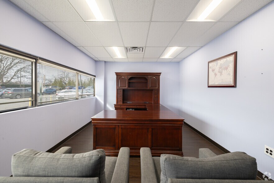 More Photos Of 21-00 State Route 208, Fair Lawn Office For Lease
