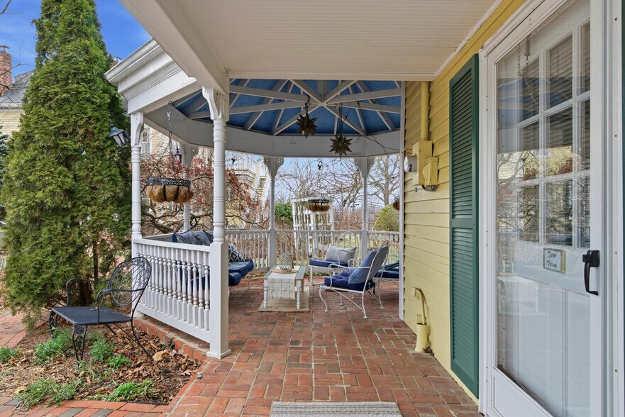 More Photos Of 311 E Main St, Christiansburg Hospitality For Sale