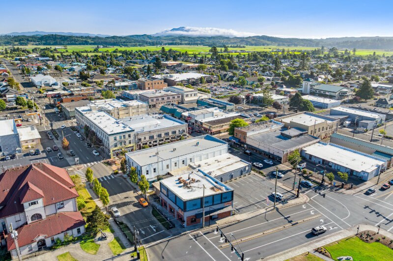 More Photos Of 115 Main Ave, Tillamook General Retail For Lease