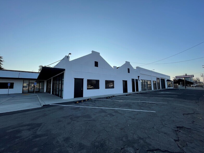 More Photos Of 416 S Main St, Porterville Auto Repair For Lease