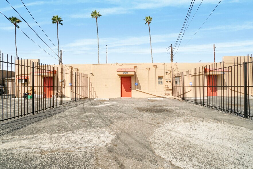 More Photos Of 21512-21516 Norwalk Blvd, Hawaiian Gardens General Retail For Sale