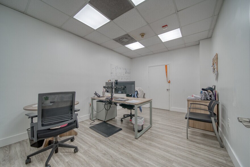 More Photos Of 7500 NW 52nd St, Miami Medical For Lease