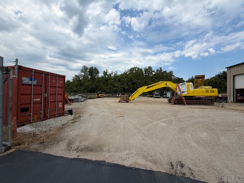 More Photos Of 2005 Highway Z, Pevely Industrial For Sale