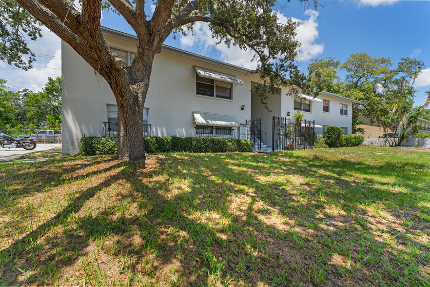 Primary Photo Of 5845 Fairfield Ave S, Saint Petersburg Apartments For Sale