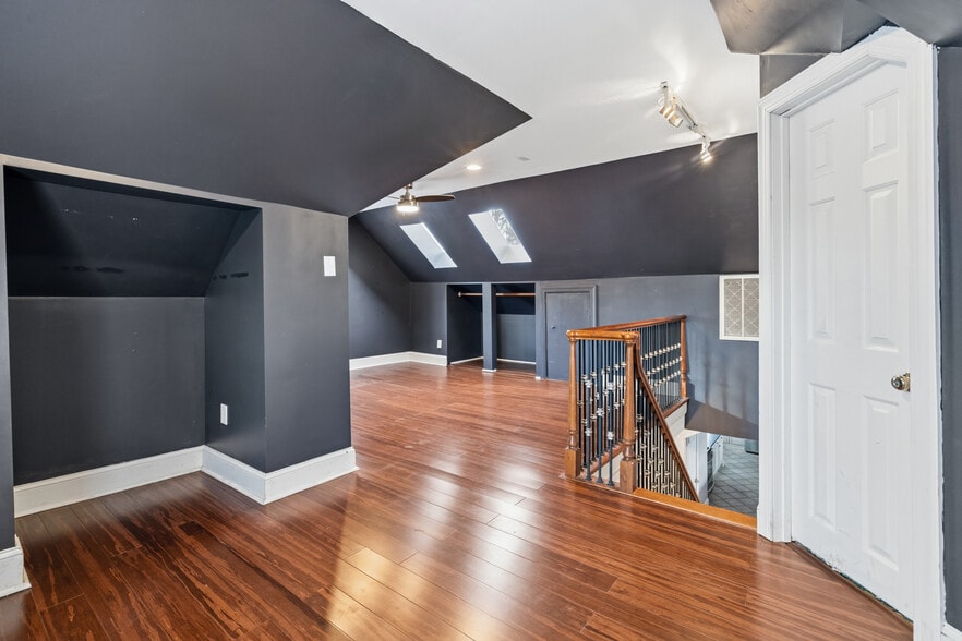 More Photos Of 405 Morson St, Raleigh Office For Sale