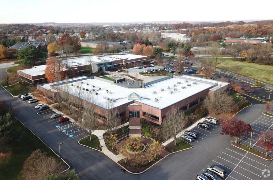 More Photos Of 411 Eagleview Blvd, Exton Office For Lease