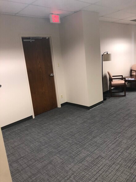 More Photos Of 22 N Front St, Memphis Office For Lease