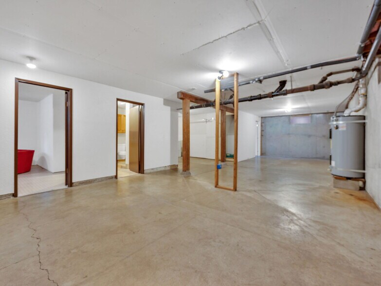 More Photos Of 44434 SE Coalman Rd, Sandy Light Manufacturing For Sale