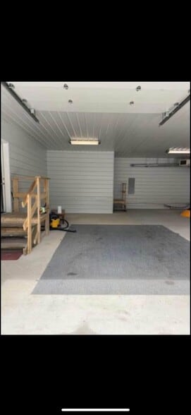 More Photos Of 18 Speer St, Belle Vernon Warehouse For Sale