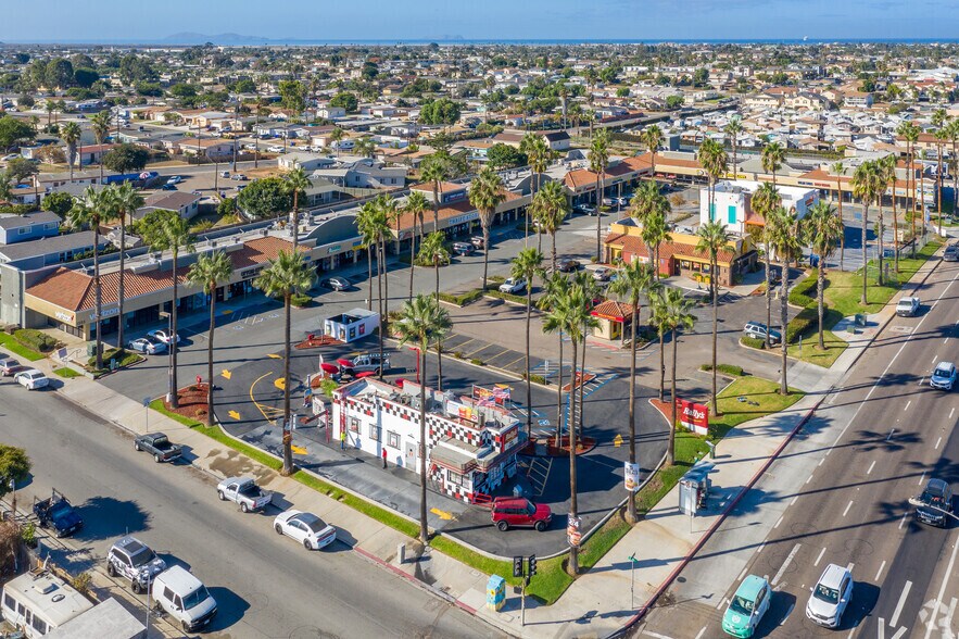 More Photos Of 1515-1555 Palm Ave, San Diego Unknown For Lease