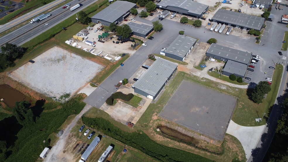 More Photos Of 10371 Old Atlanta Hwy, Covington Unknown For Lease