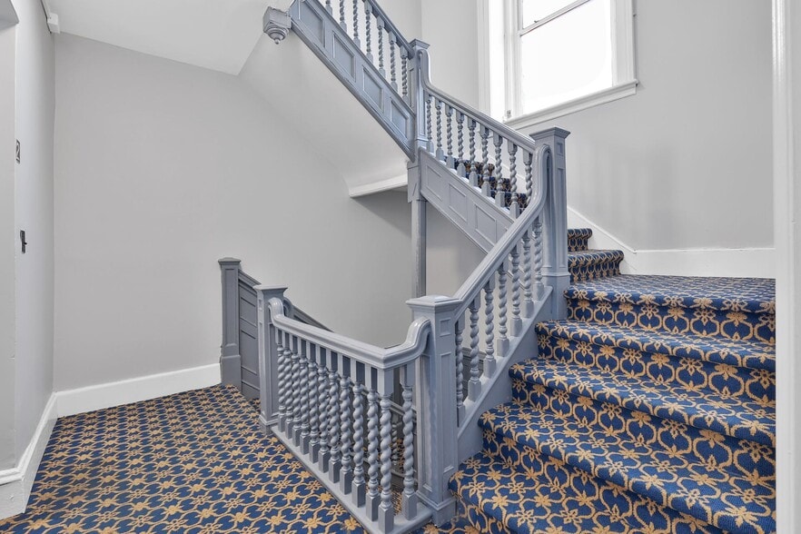 More Photos Of 668 E 222nd St, Bronx Religious Facility For Sale