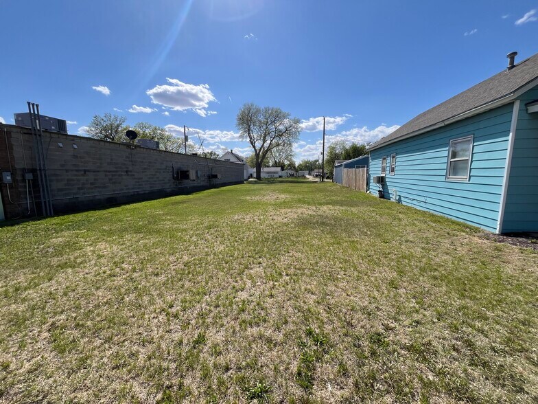 Primary Photo Of Lot, Pierce Land For Sale