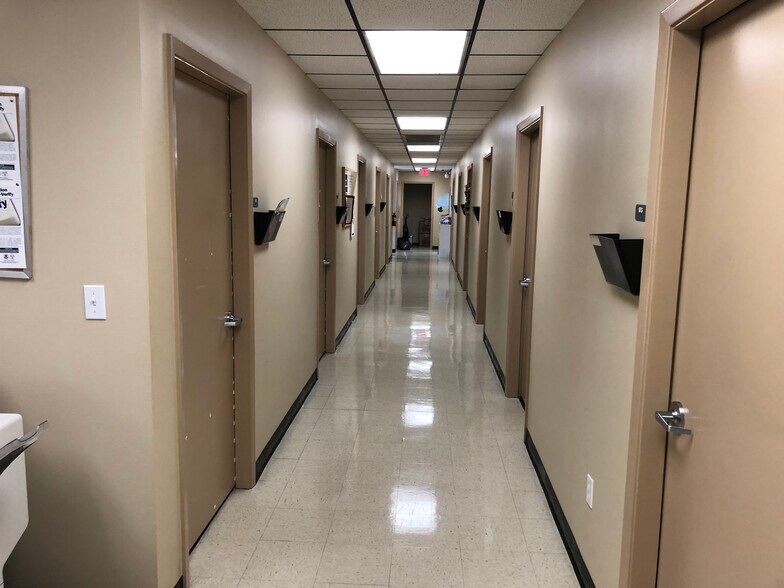 More Photos Of 1110 Avenue G, Rosenberg Medical For Sale