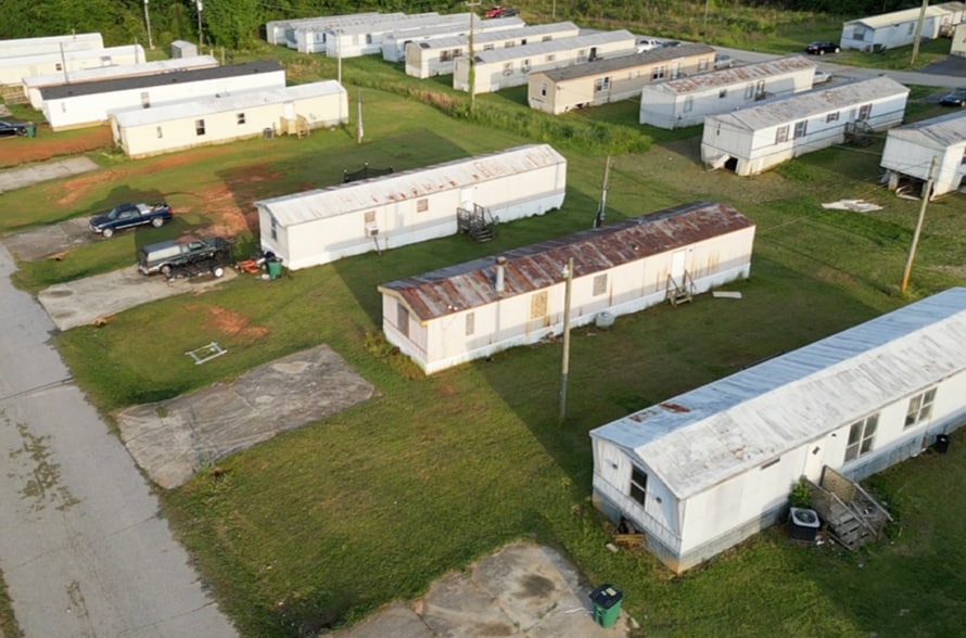 More Photos Of 1075 Broad st, Clinton Manufactured Housing Mobile Home Park For Sale