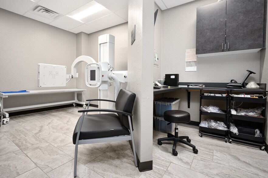 More Photos Of 2804 SW 134th St, Oklahoma City Medical For Sale