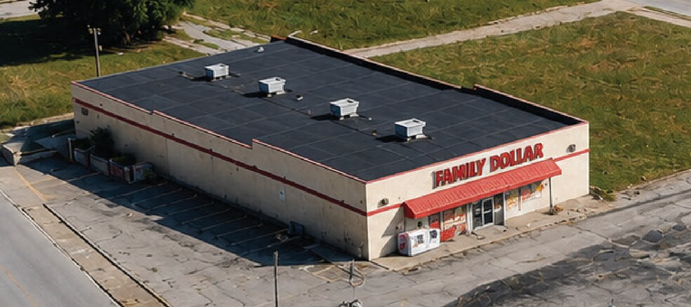 More Photos Of 4314 N Grand Blvd, Saint Louis General Retail For Sale