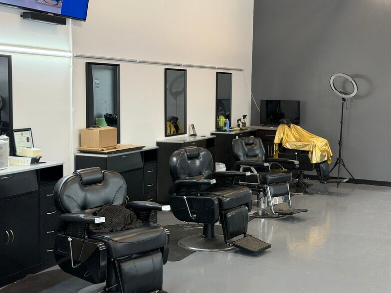 More Photos Of 4507 E Martin Luther King Jr Blvd, Austin Apartments For Sale