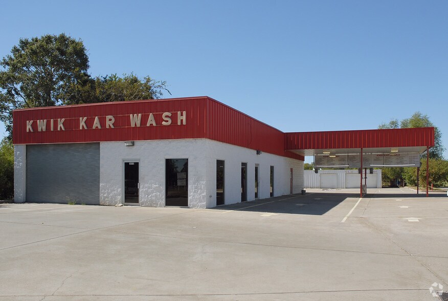 More Photos Of 3010 1st St, Rosenberg Carwash For Sale