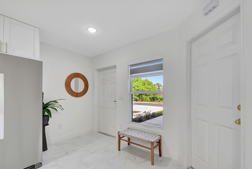 More Photos Of 3871 Patio Ct, Lake Worth Apartments For Sale