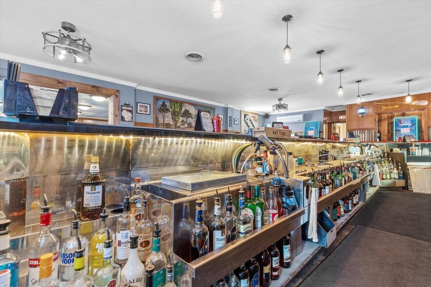 More Photos Of N8240 County Hwy E, Watertown Bar For Sale