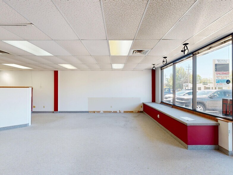 More Photos Of 2051-2063 W 8th St, Erie Storefront Retail Office For Lease