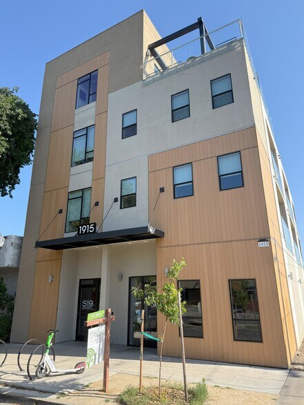 More Photos Of 1915 S St, Sacramento Apartments For Sale