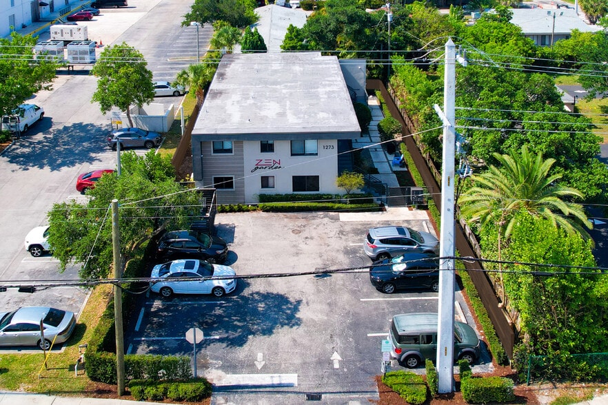 More Photos Of 1273 NE 38th St, Oakland Park Apartments For Sale