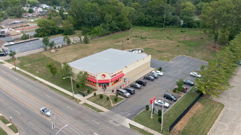 More Photos Of 1028 N Gettysburg Ave, Dayton Freestanding For Lease