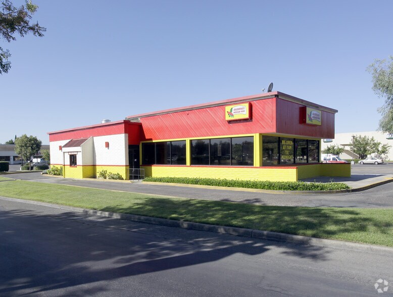 More Photos Of 700-1020 W Kettleman Ln, Lodi Unknown For Lease