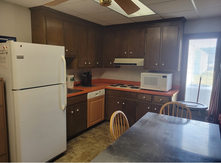More Photos Of 710 Denbigh Blvd, Newport News Office For Sale