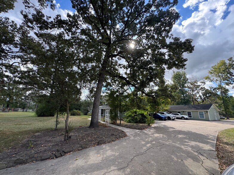 More Photos Of 8911 West Ln, Magnolia Office For Sale