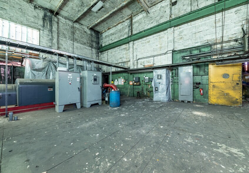 More Photos Of 164 Eyster Rd, Halltown Manufacturing For Sale
